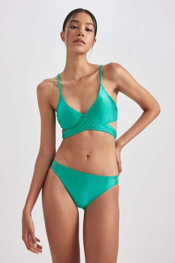 DeFacto Fall in Love Regular Fit Bikini Bottom B0379Ax23Hs