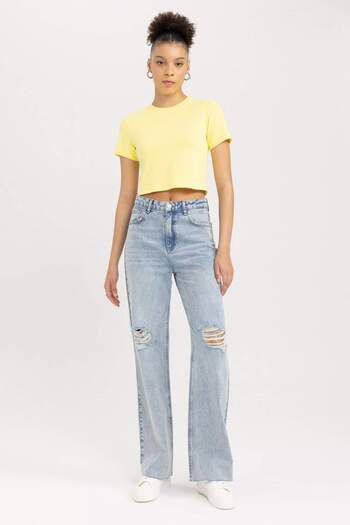 DeFacto Coool Fitted Basic Short Sleeve Crop T-Shirt T9631Az23Sm