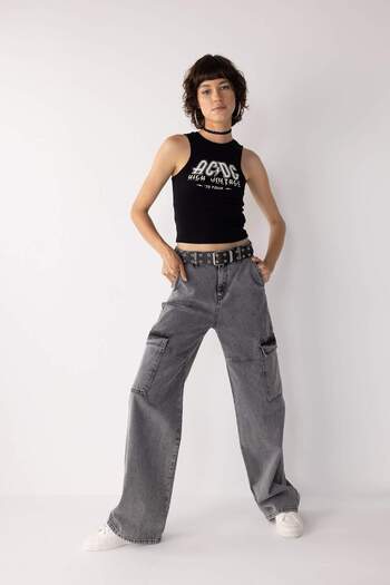 DeFacto Nirvana Fitted Printed Crew Neck Ribbed Undershirt A8592Ax23Sm