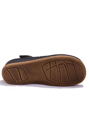 Polaris 104424C Siyah Ortopedik Günlük Kadın Sandalet