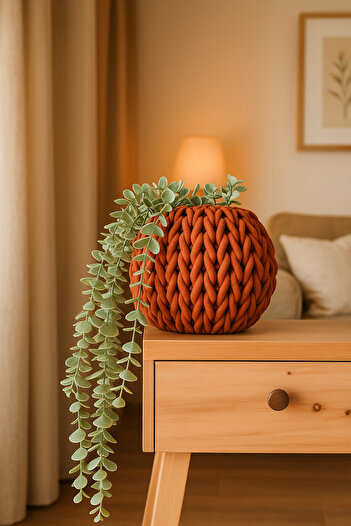 Luthien Decorative Design Knitted Vase