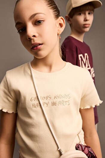 DeFacto Girls' Crew Neck Slogan Print Camisole T-Shirt - Slim Fit, Short Sleeve B6689A8