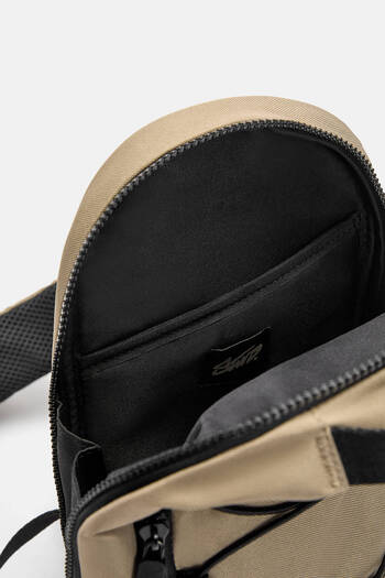 Pull & Bear STWD teknik çapraz askılı çanta