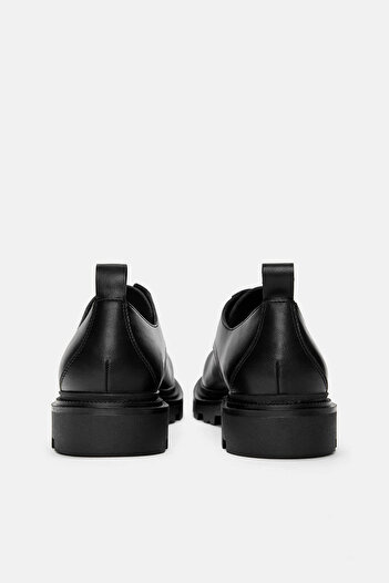 Pull & Bear Bağcıklı ayakkabı