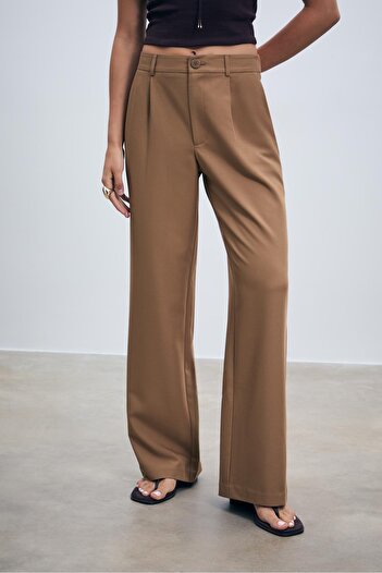 Stradivarius Düz Kesim Klasik Pantolon
