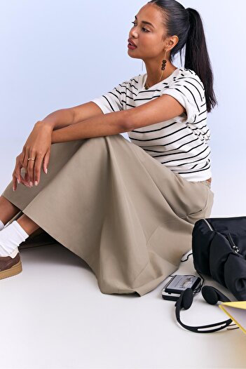 Stradivarius Flowing midi skirt
