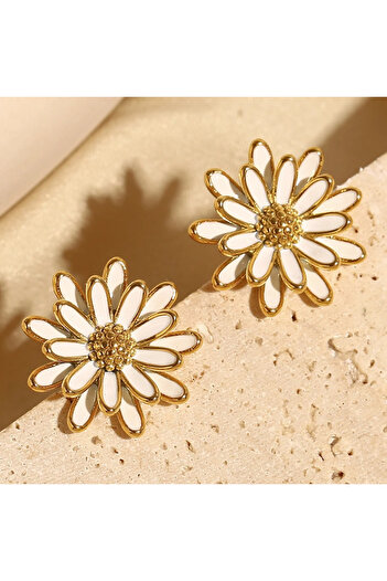 Eva Grace Karrie earrings, gold with white, daisy-shaped, made of 18K gold-plated stainless steel - Cole