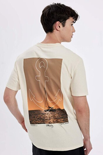 DeFacto 100% Cotton Regular Fit Crew Neck Back Printed Short Sleeve T-Shirt C6241Ax24Hs