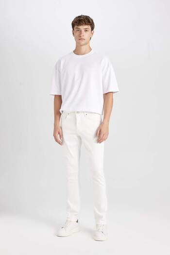 DeFacto Pedro Slim Fit Skinny Fit Κανονική μέση στενό πόδι Λευκό τζιν παντελόνι D1977AX24SM