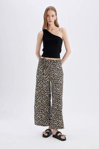 DeFacto Culotte Capri with Wide Leg and Wrap Detail - D2176AX24SM