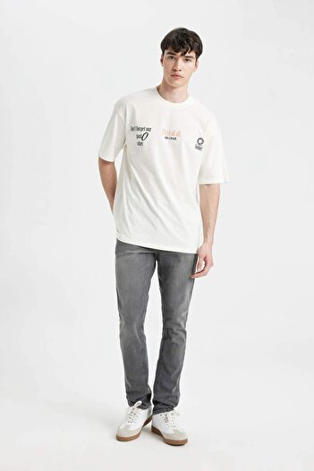 DeFacto Comfort Regular Fit Comfortable Fit Crew Neck Back Printed Short Sleeve T-Shirt C2243Ax24Sm
