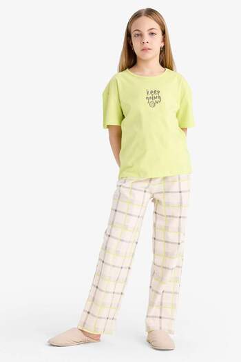 DeFacto Girls' Pajamas Set Crew Neck Printed Short Sleeve Top with Checkered Long Bottom C1954A824Sp