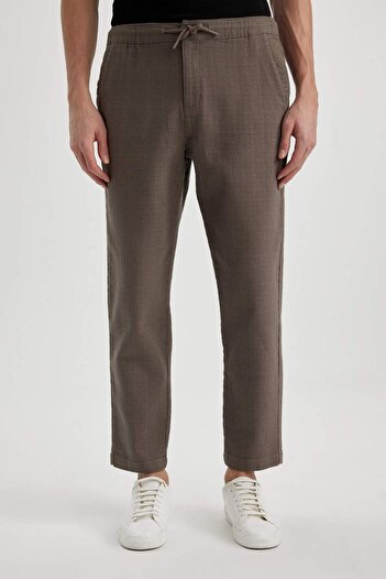 DeFacto Yazlık Jogger Pantolon Regular Fit Normal Kesim Keten Görünümlü Düz Paça Pamuklu Cepli B4138AX24SP