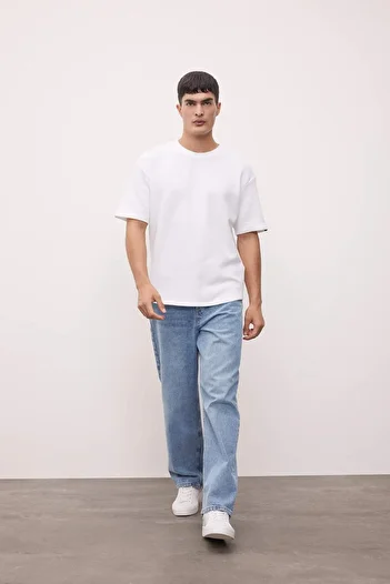 DeFacto Comfortable Crew Neck Short Sleeve T-Shirt - Comfort Regular Fit B4443Ax24Sp