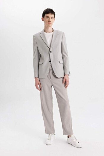 DeFacto Yazlık Kumaş Pantolon Tapered Fit Normal Kesim Düz Paça Her Yöne Esneyen B6584AX24SP