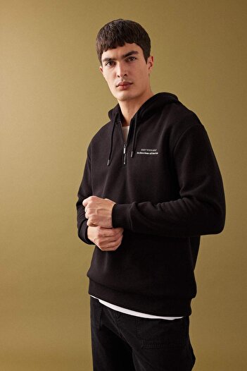 DeFacto Oversize Geniş Kalıp Yarım Fermuarlı Kapüşonlu Sırt Baskılı Sweatshirt B4804AX24SP