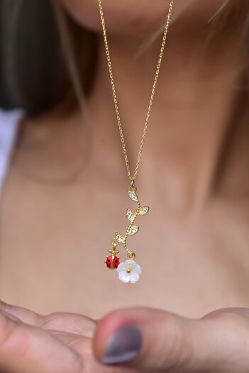 Papatya Silver 925 Ayar Gümüş Gold Kaplama Uğur Böcekli Manolya Sedef Çiçek Kolye