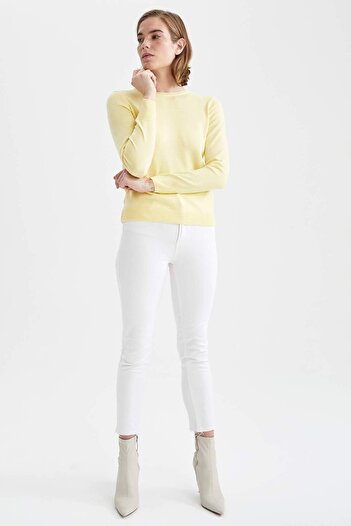 DeFacto Crew Neck Relax Fit Extra Soft Cashmere Textured Sweater F7091Az21Wn