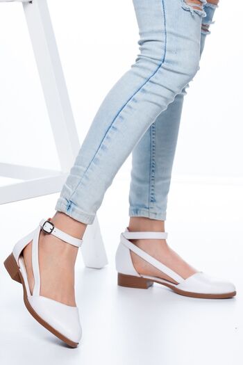 MaskButik Rayna Low Heel Skin Shoes White