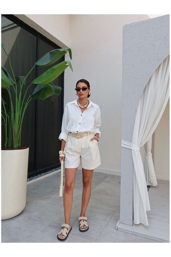 ESRAHELVACI Loose Cut Linen Shorts