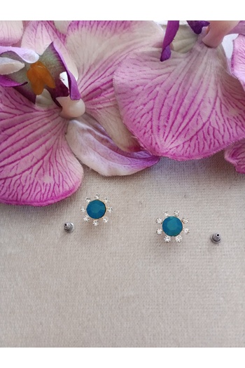 Pervin Ablacım Steel Turquoise Colored Stone Gold Nail Earrings