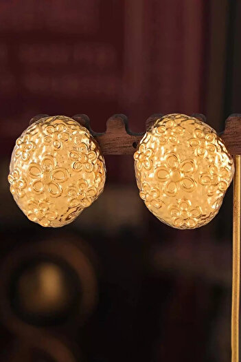 Mutenaura Gold Color Flower Figured Steel Earrings