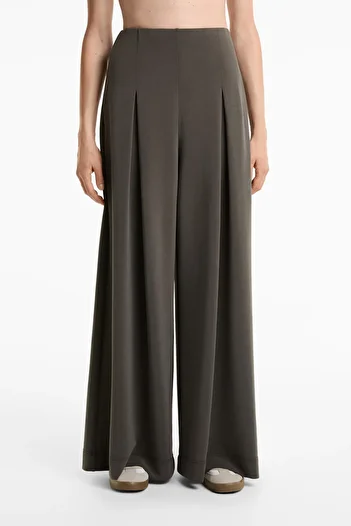 Oysho Wide-leg pleated trousers with soft-touch modal