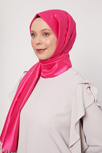 Levidor Fuchsia Silk Shawl