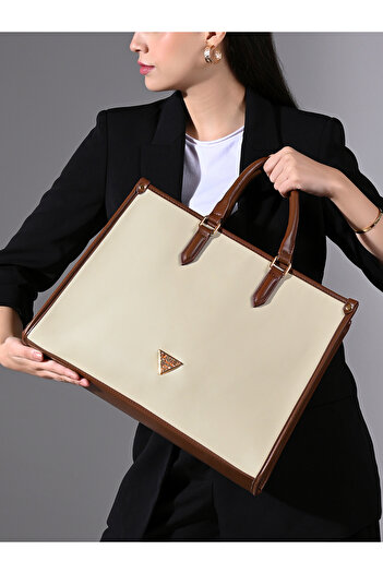 LAVIE SIGNATURE Women's Madisson Box Tote (Off white)