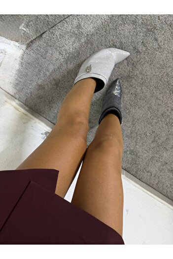 MYVOLANTE Cream Suede Stone Detailed Short Leggings Detailed Heeled Boots