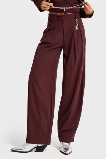 its basic Women's Burgundy Color Accessory Detailed Loose Cut Woven Fabric Special Design Trousers