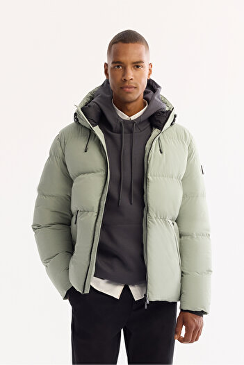 Avva Men's Nile Green Hooded Collar Fiber Padded Coat B006046