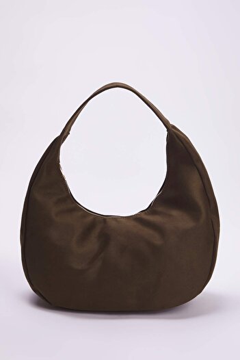 TRENDYOL SHOES Khakifarbene Wildleder-Halbmond-Damen-Oval-Schultertasche TAKSS25OC00031