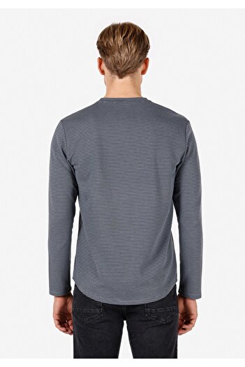 Colin's Men's Blue T-Shirt - U.Sleeve
