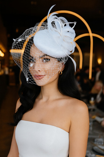 TAKIŞTIR White Color Feather Detailed Wedding Hat/Voile Hat