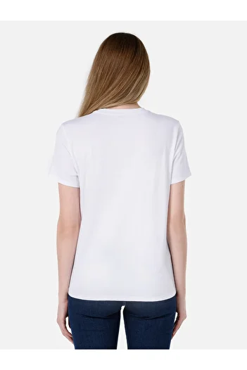 Colin's White Women's T-Shirt Sleeve