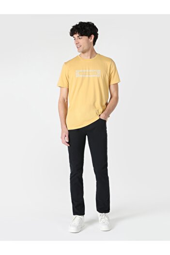Colin's Regular Fit Yuvarlak Yaka Düz Cepsiz Erkek Sarı Kısa Kol Tişört