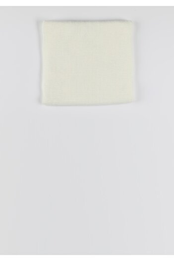 Colin's Women's Ecru Scarf