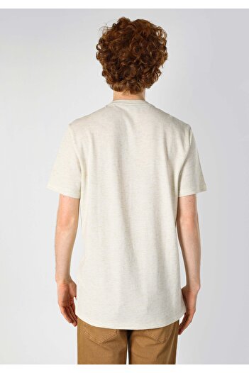 Colin's White Regular Fit Crew Neck Men's Short Sleeve T-Shirt