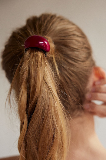 New Obsessions Acrylic Elastic Ponytail Buckle