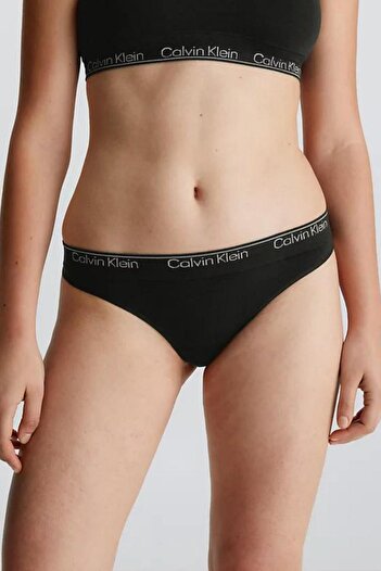 Calvin Klein Kadın Calvin Klein İmzalı Elastik Bantlı Siyah Külot 000QF7095E UB1
