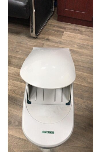 Splendid FEMININE BINS - SANITARY BINS WITH PEDAL