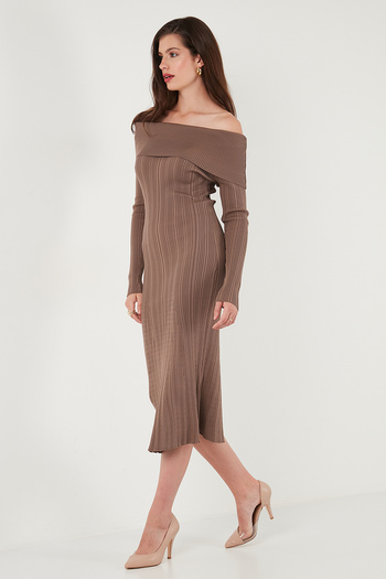 Lela Premium Ribbed Carmen Collar Slim Fit Midi Πλεκτό Φόρεμα 680EL00033