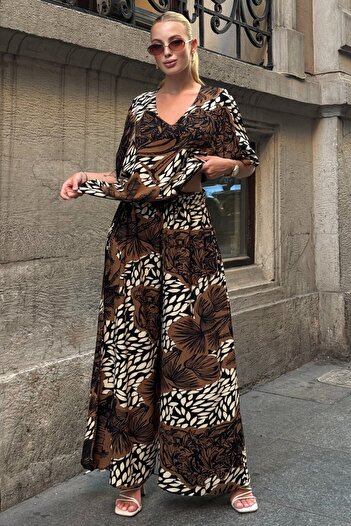 VAGGON Women's Brown Patterned V-Neck Half Sleeve Blouse and Elastic Waist Palazzo Pants Set Vs00800