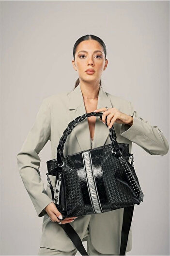 Ovebu Jaxe Black Skin Shoulder Bag