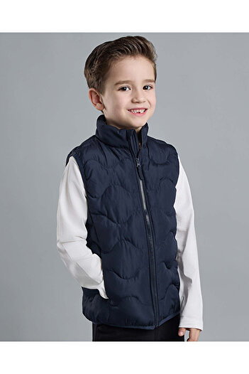 R&B Quilted Gilet with Zipper Closure
