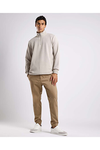 R&B Textured Sweatshirt with High Neck and Long Sleeves