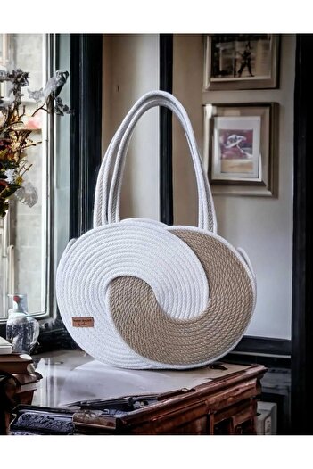 AFA COLLECTION Handmade Straw Spiral Shoulder Bag – Red & Natural Tone Organic Bag