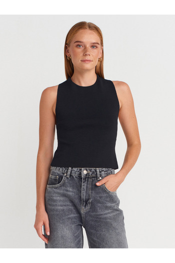 Dilvin 10795 Crew Neck Back Detailed Knitwear Top-Black