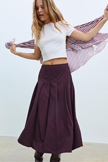 Stradivarius Midi skirt with box pleats